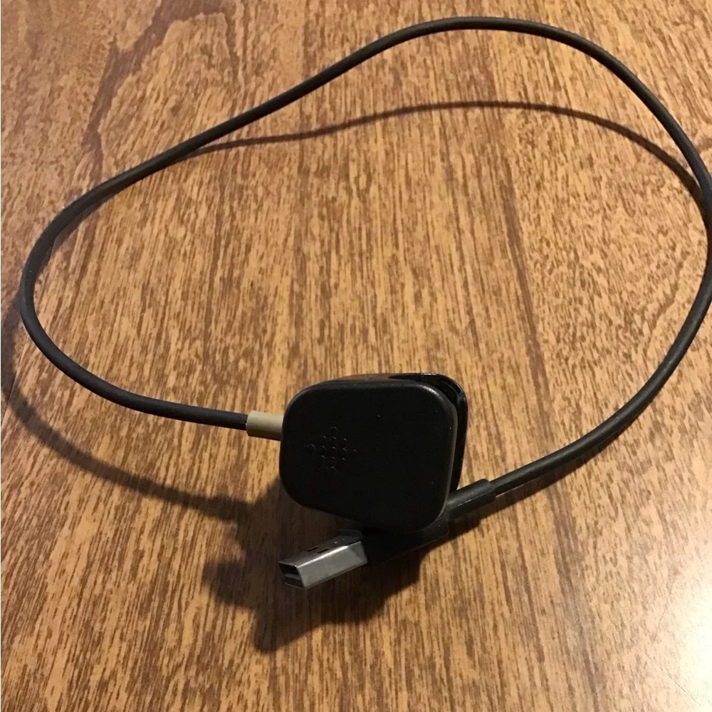 Fitbit band bundle and charger - 7 piece set